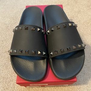 Valentino Slides